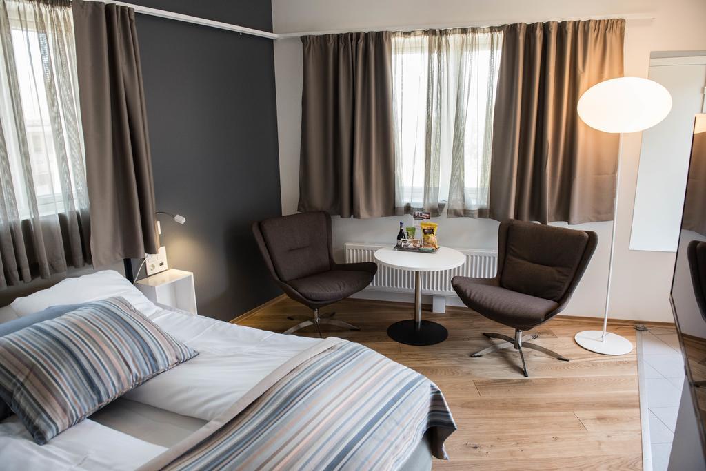 Dolmsundet Hotell Hitra Melandsjøen 외부 사진